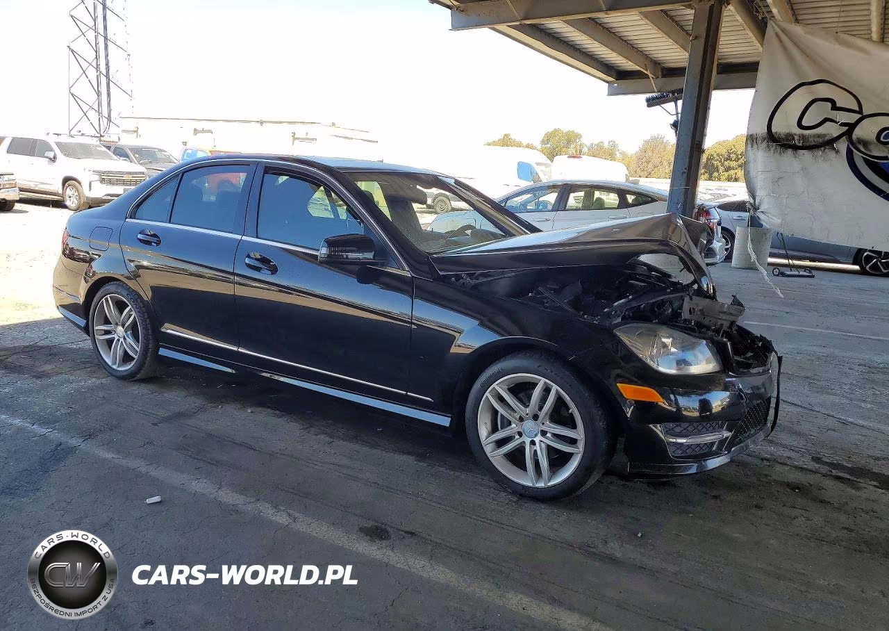 2014 Mercedes-Benz C 250 VIN:WDDGF4HB4EA943199 - 4