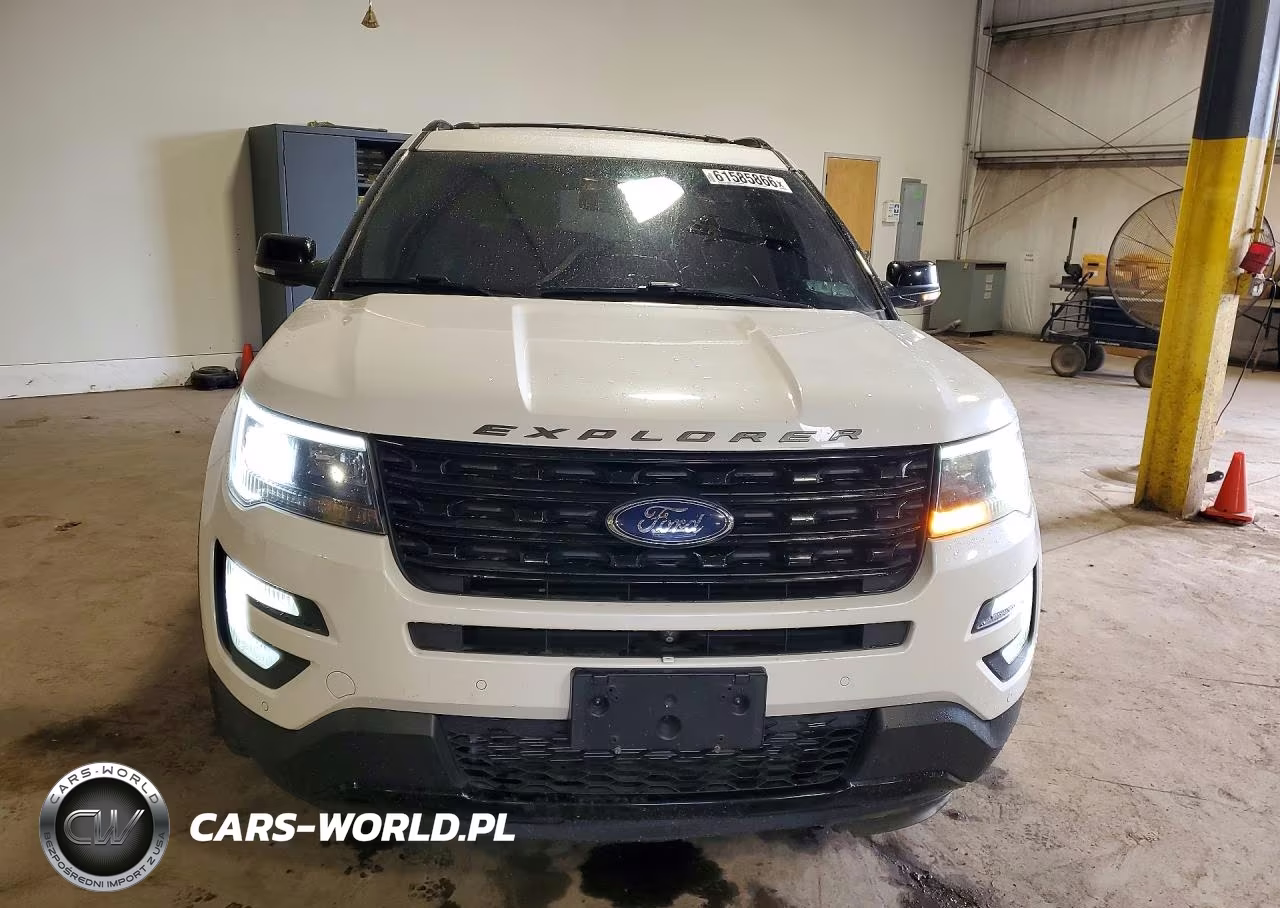 2017 Ford Explorer Sport VIN:1FM5K8GT5HGD47692 - 5
