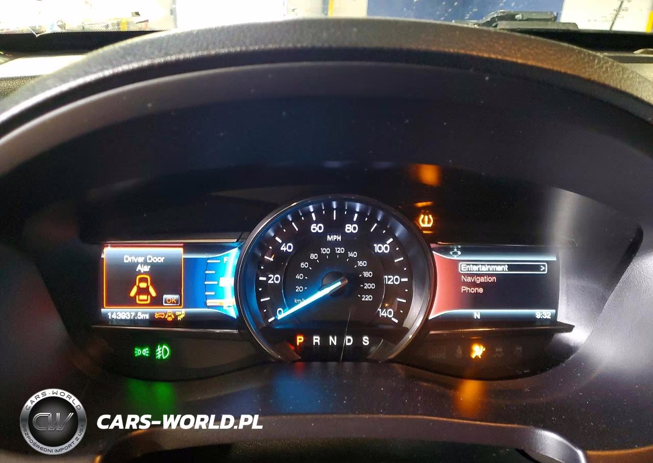 2017 Ford Explorer Sport VIN:1FM5K8GT5HGD47692 - 9