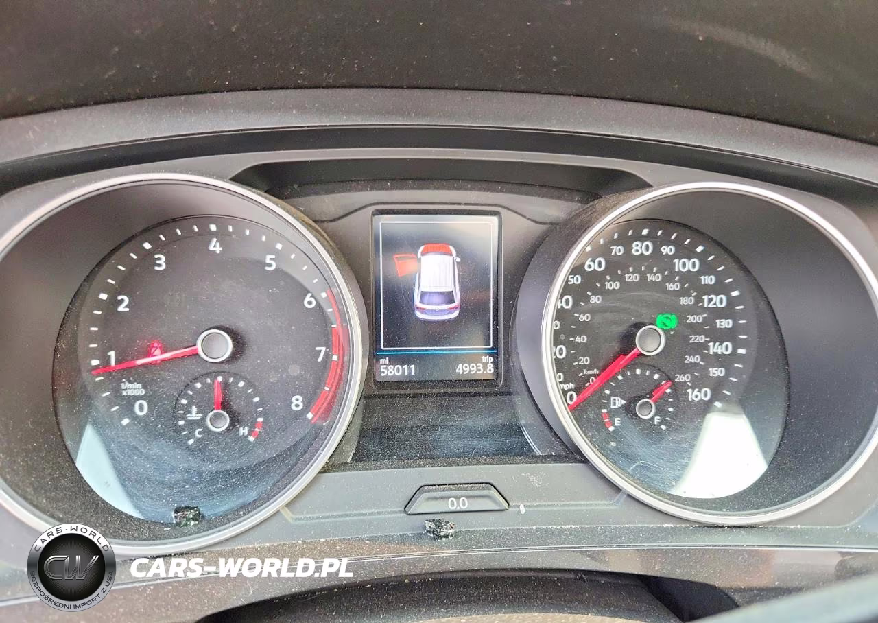 2019 Volkswagen Tiguan Se VIN:3VV2B7AX6KM136092 - 9