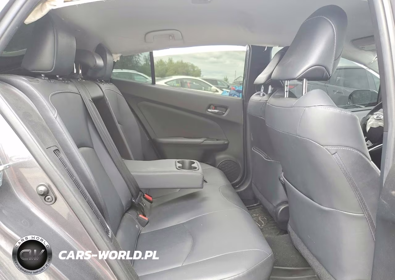 2020 Toyota Prius Prime Limited VIN:JTDKARFP0L3159182 - 11