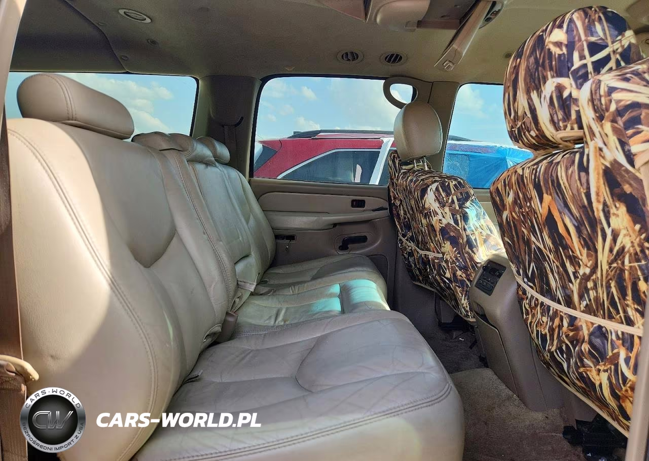 2003 Chevrolet Suburban K2500 VIN:3GNGK26U13G194415 - 11