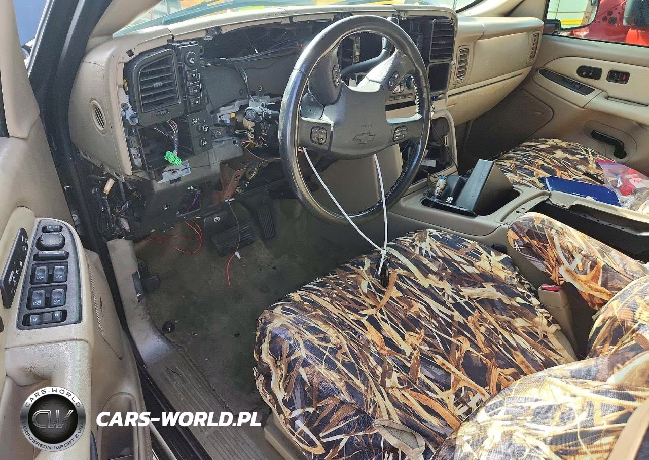 2003 Chevrolet Suburban K2500 VIN:3GNGK26U13G194415 - 8