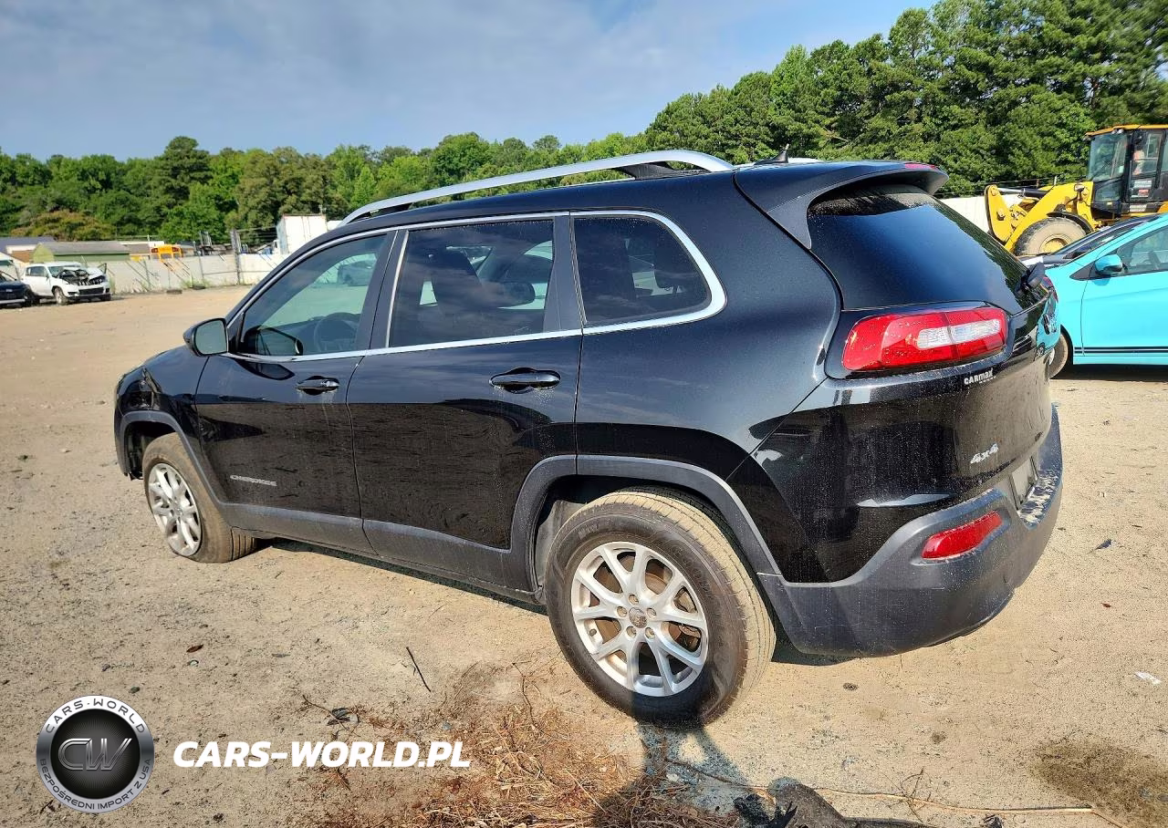 2015 Jeep Cherokee Latitude VIN:1C4PJMCB2FW576839 - 2