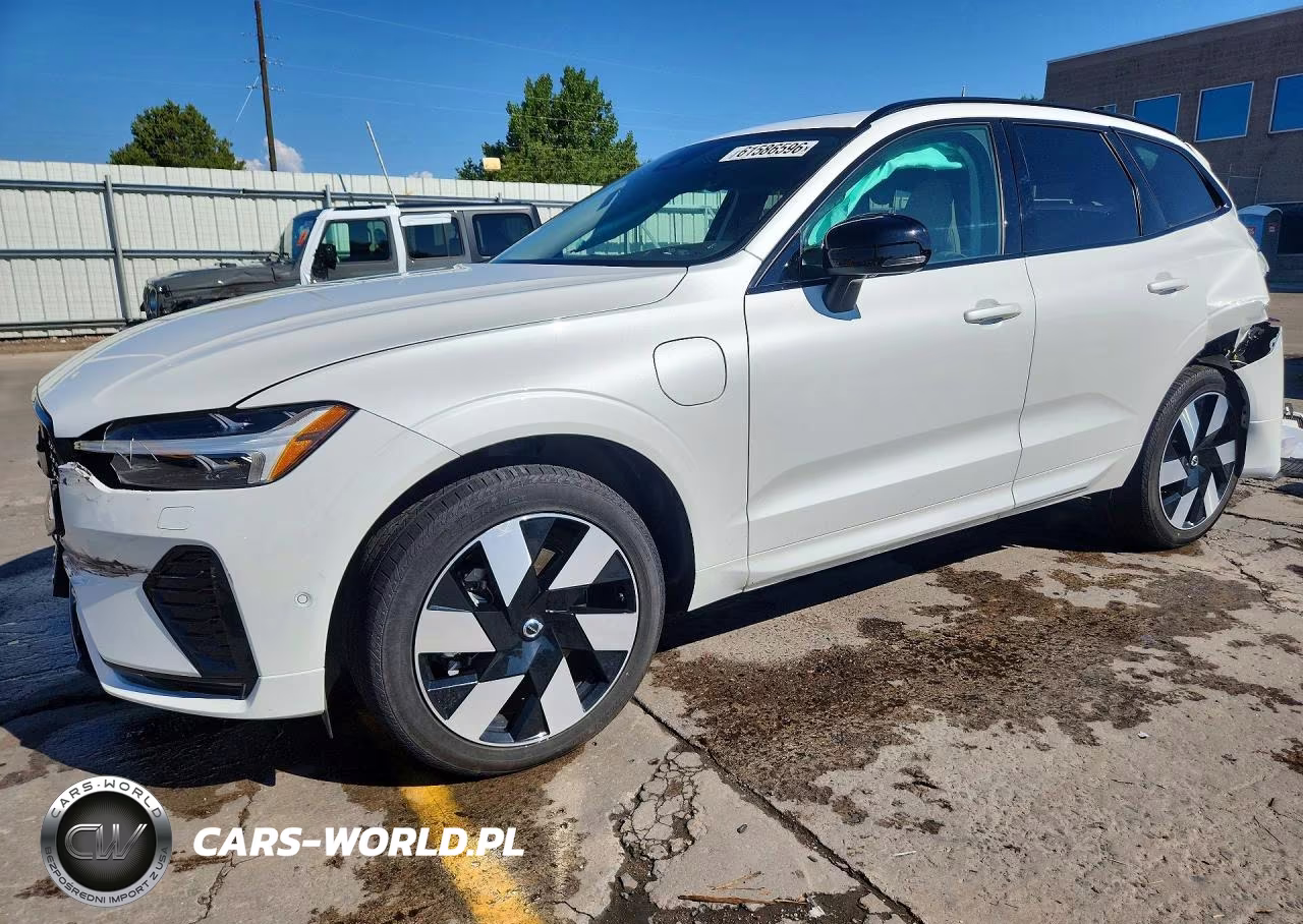 2024 Volvo Xc60 Plus – zdjęcie 1 z 14