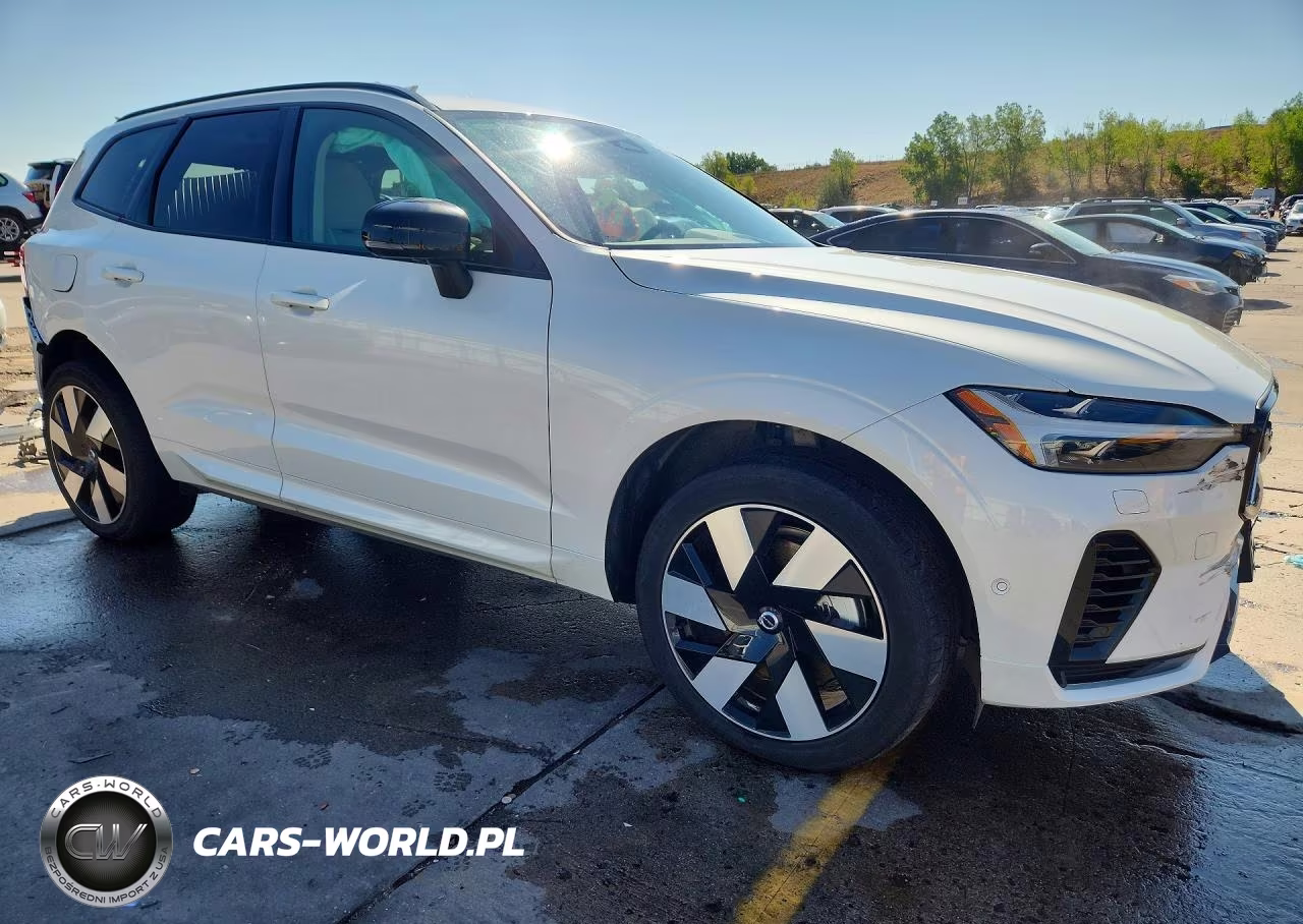 2024 Volvo Xc60 Plus VIN:YV4H60DL3R1823578 - 4