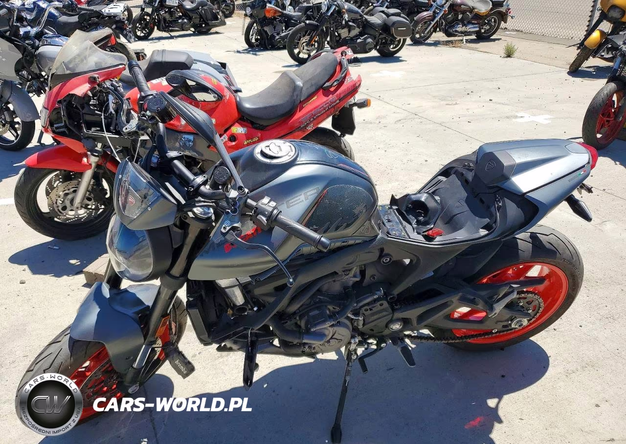 2024 Ducati Monster VIN:ZDMMAMDT9RB008615 - 3
