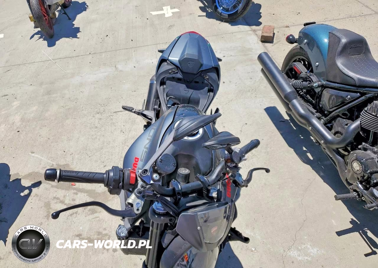 2024 Ducati Monster VIN:ZDMMAMDT9RB008615 - 5