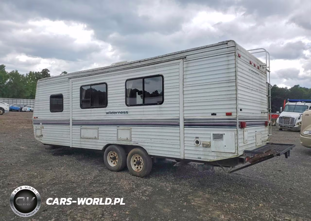 2027 Fleetwood Wilderness Camper VIN:1ED1H2623V2385508 - 3