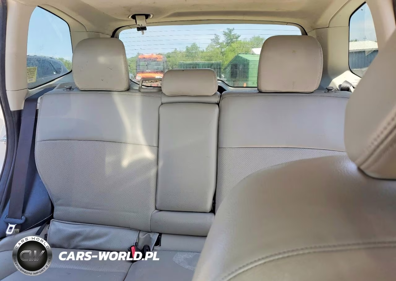 2015 Subaru Forester 2.5I Premium VIN:JF2SJADC1FH468587 - 10