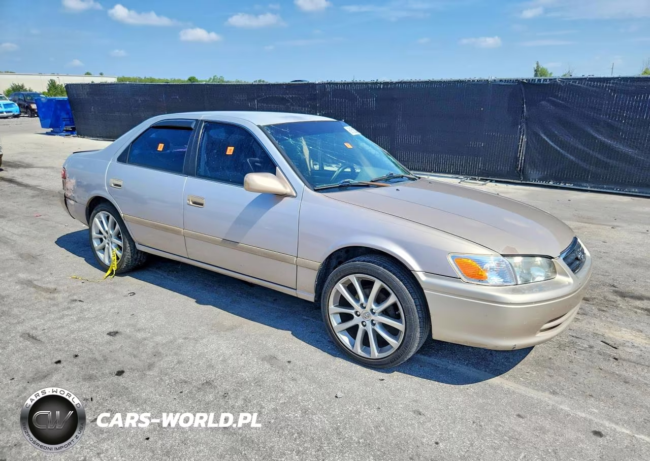 2001 Toyota Camry Le VIN:4T1BG22K61U058084 - 4