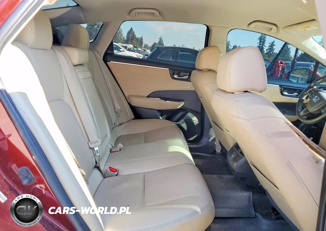 2018 Honda Clarity Touring VIN:JHMZC5F30JC002424 - 10