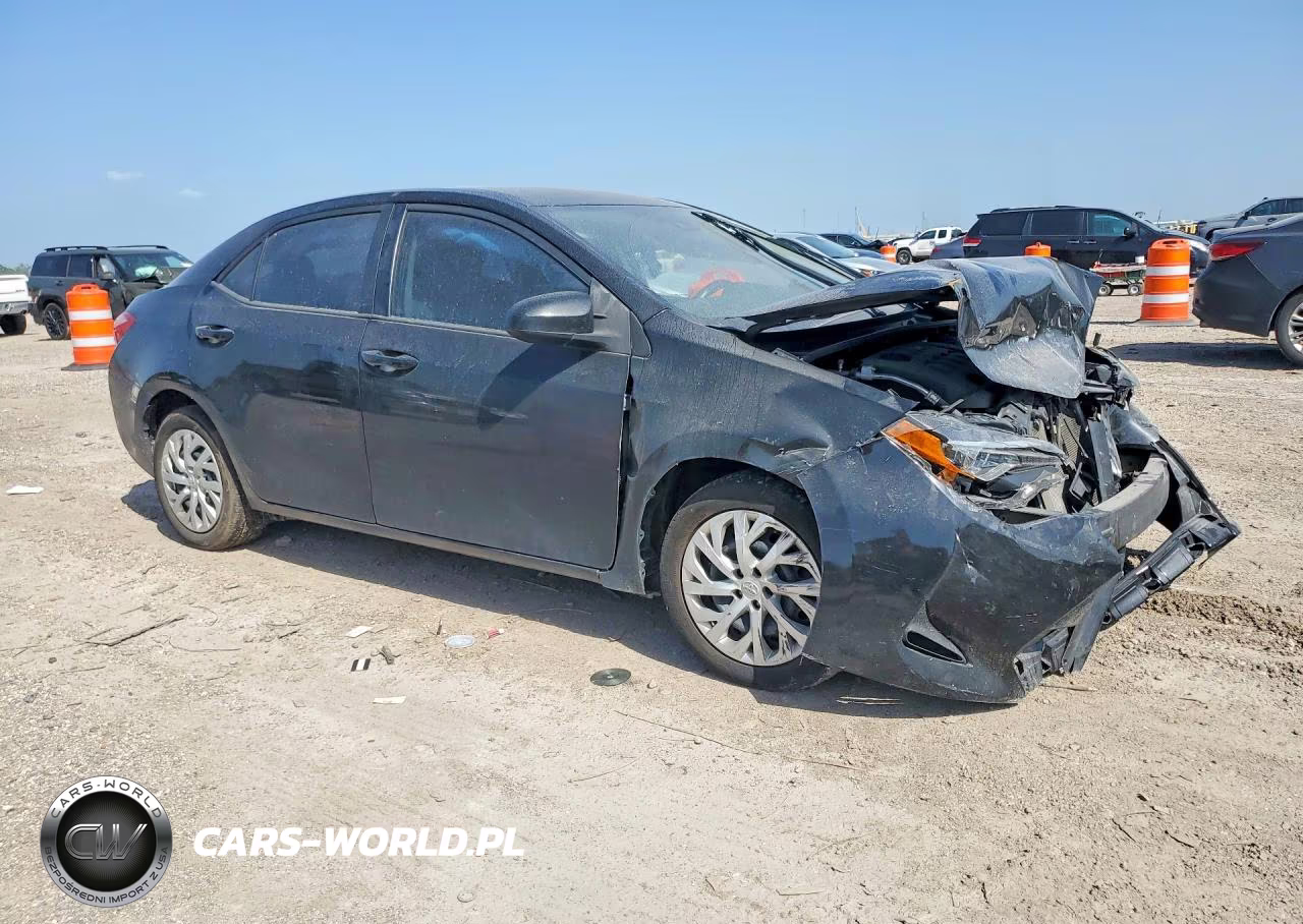 2019 Toyota Corolla Le VIN:5YFBURHE2KP876921 - 4