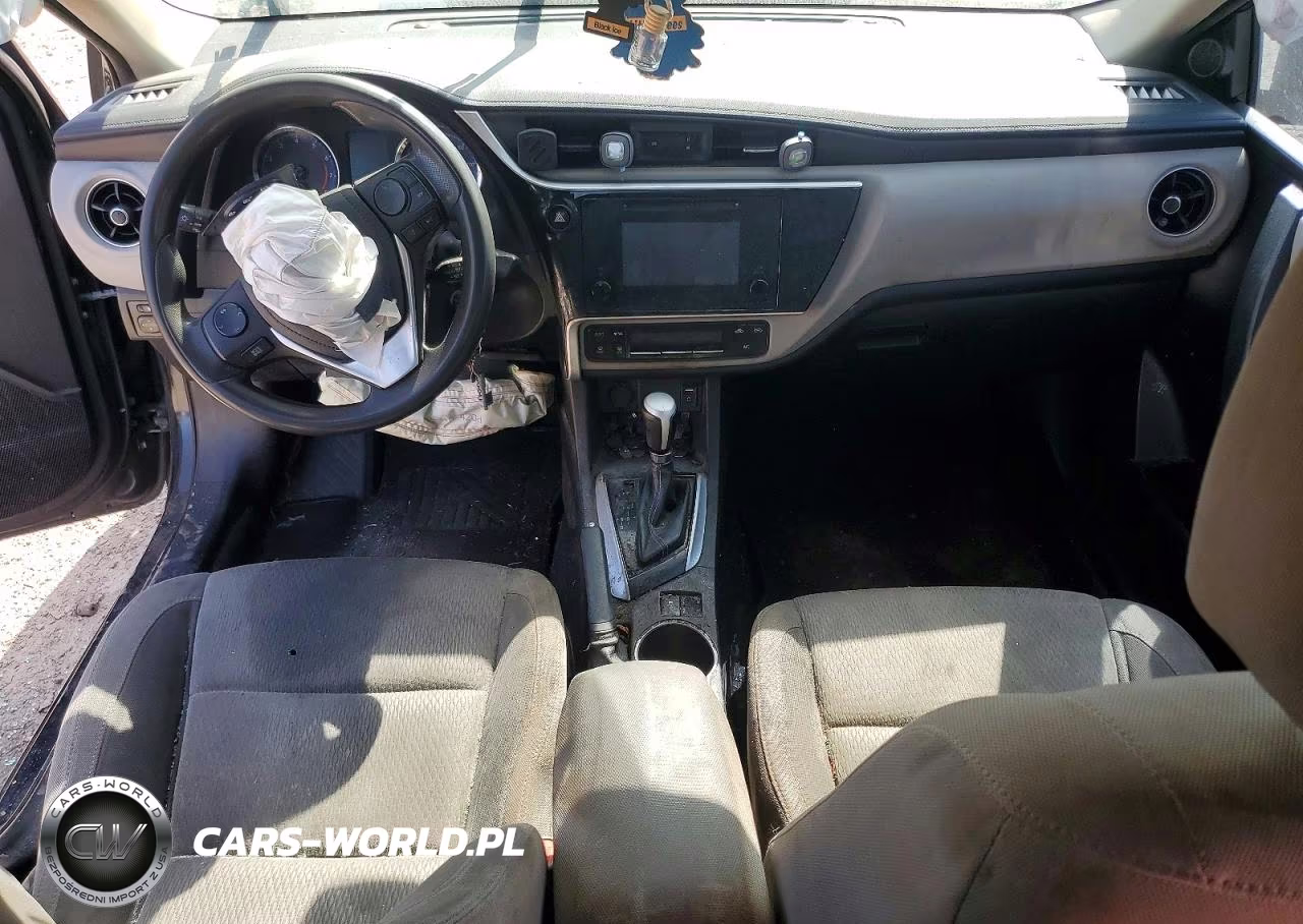 2019 Toyota Corolla Le VIN:5YFBURHE2KP876921 - 8