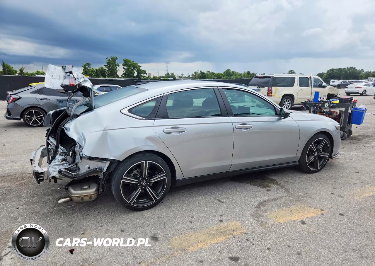 2025 Honda Accord Hybrid Sport VIN:1HGCY2F56SA029733 - 3
