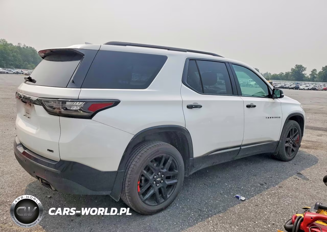 2020 Chevrolet Traverse Premier VIN:1GNEVKKW9LJ148772 - 3