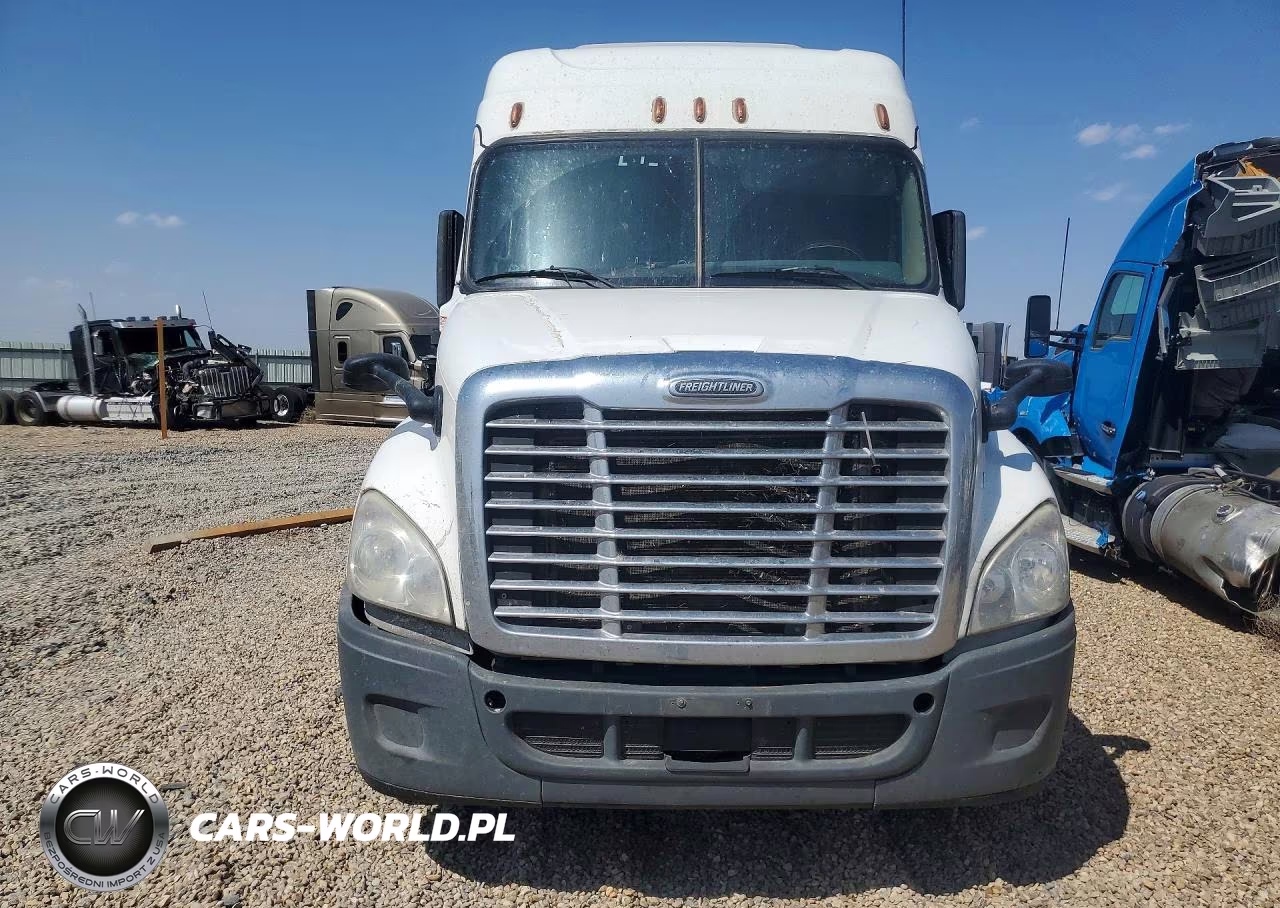 2013 Freightliner Cascadia Semi Truck VIN:3AKJGLDR7DSBZ6761 - 5
