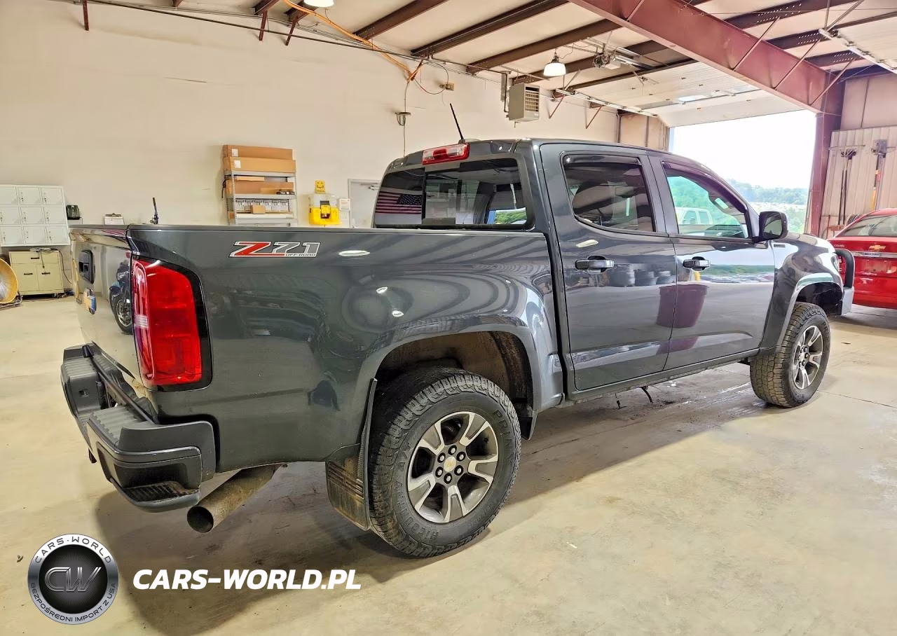 2017 Chevrolet Colorado Z71 VIN:1GCPTDE1XH1148158 - 3