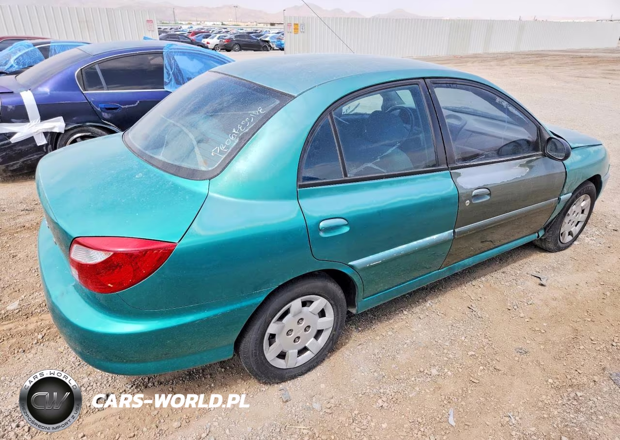 2002 Kia Rio VIN:KNADC123626179843 - 3