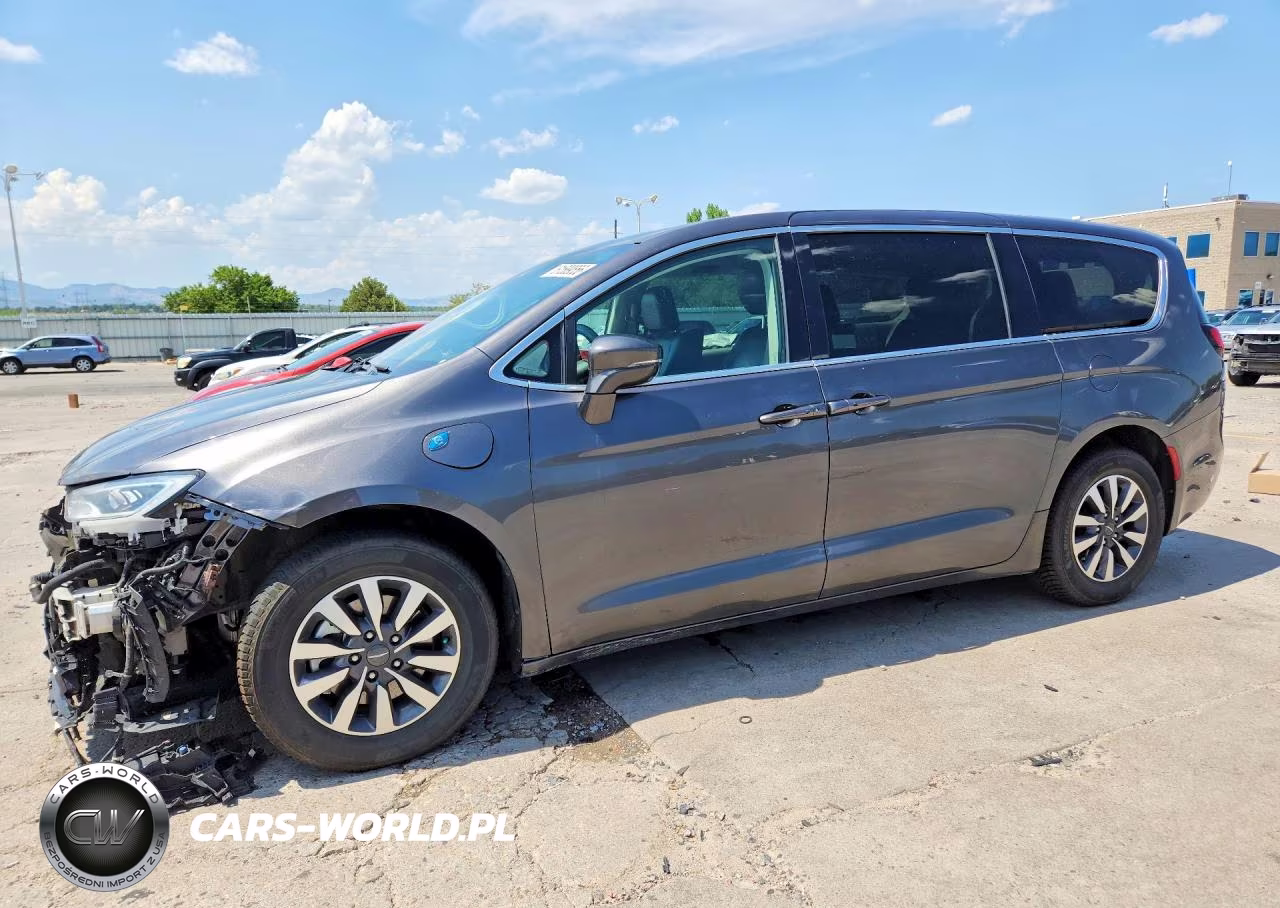 2022 Chrysler Pacifica Hybrid Touring L – zdjęcie 1 z 14