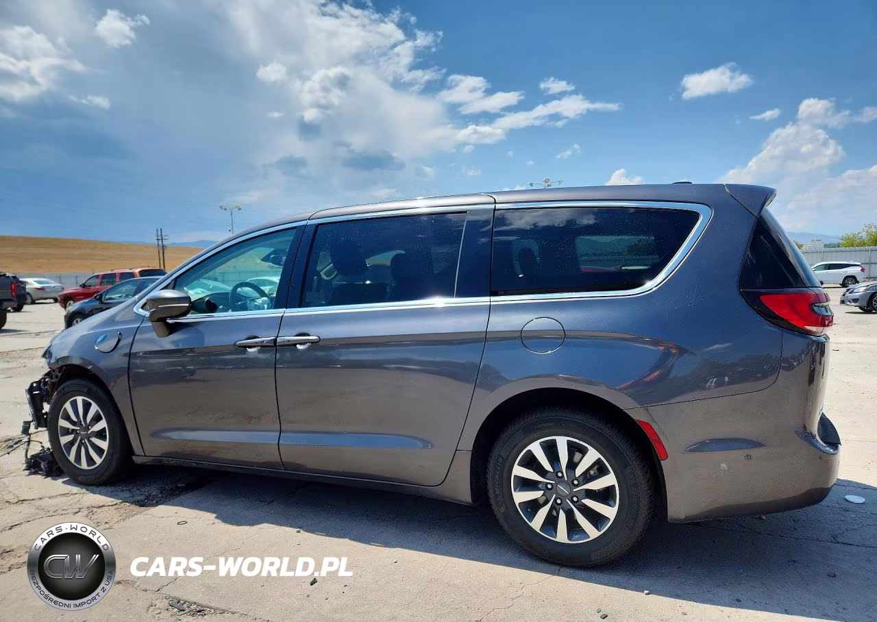 2022 Chrysler Pacifica Hybrid Touring L VIN:2C4RC1L79NR121085 - 2