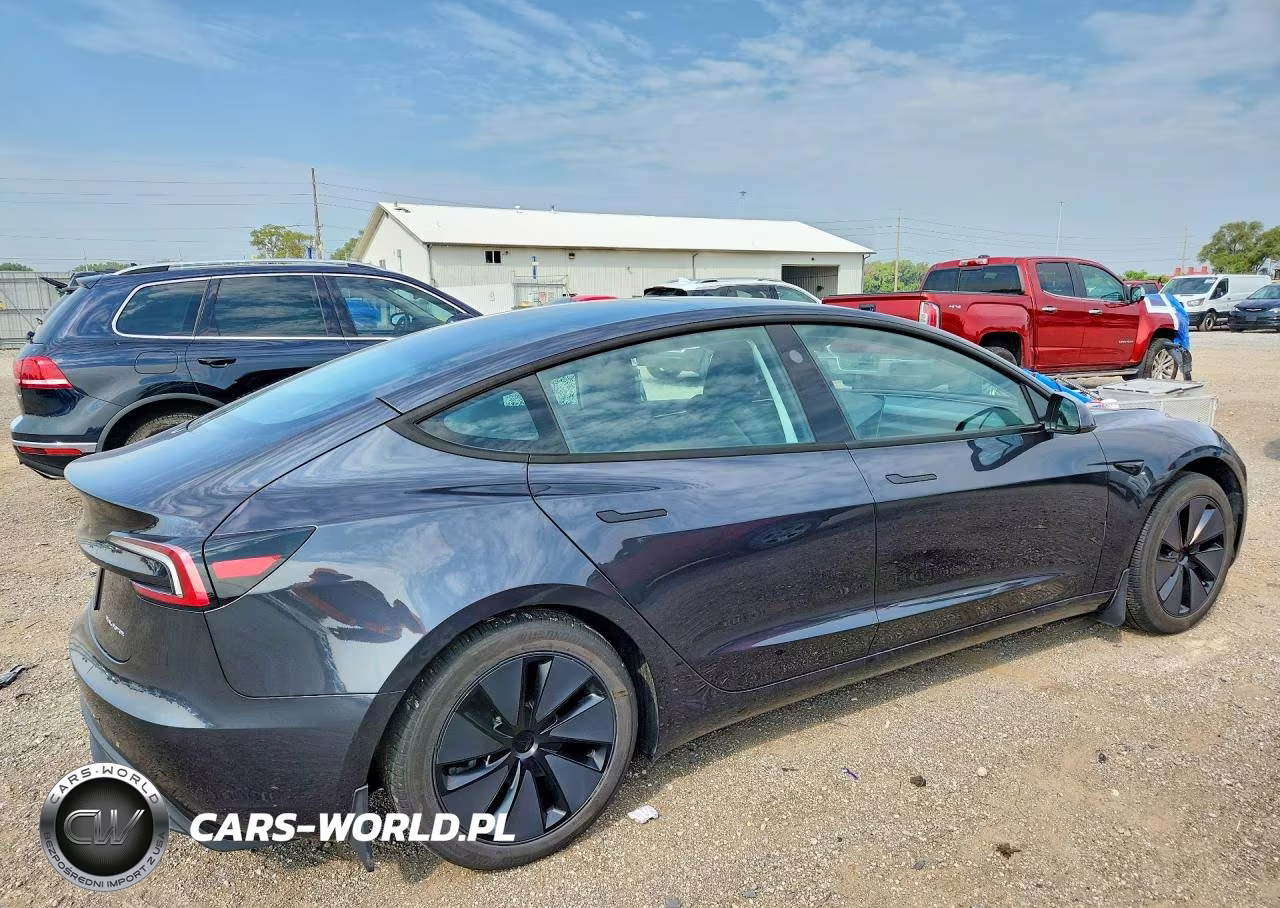 2025 Tesla Model 3 VIN:5YJ3E1EB8SF997994 - 3