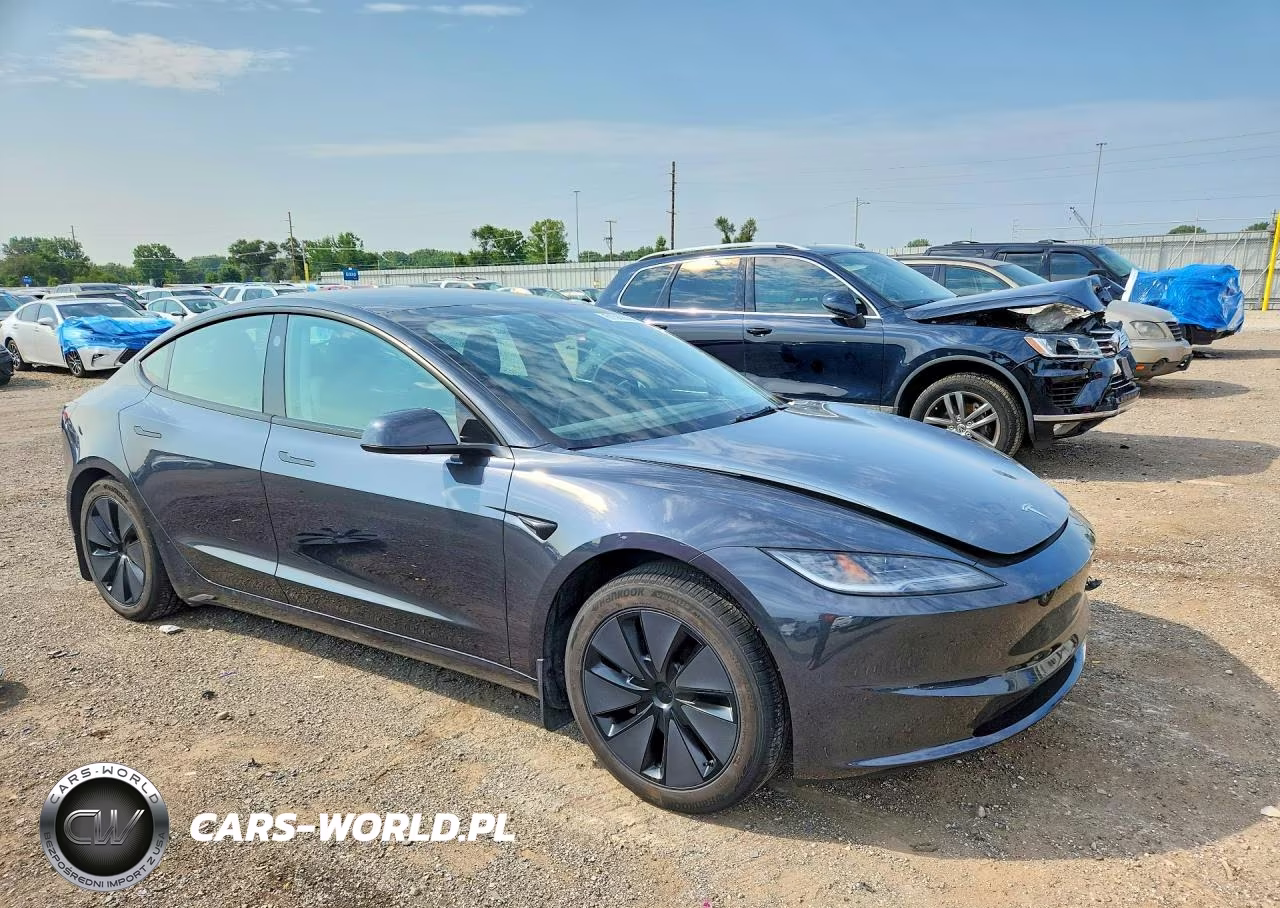 2025 Tesla Model 3 VIN:5YJ3E1EB8SF997994 - 4