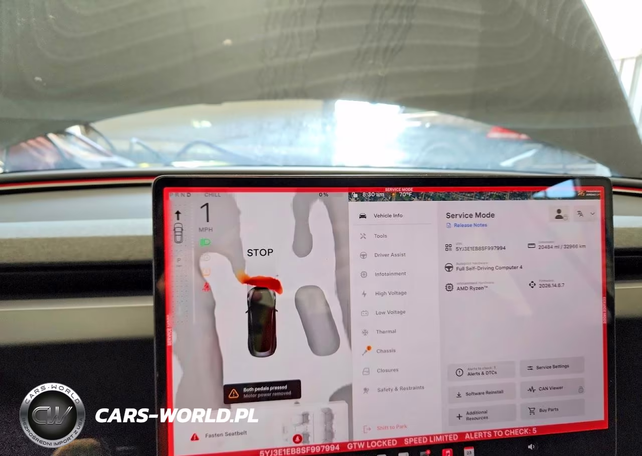 2025 Tesla Model 3 VIN:5YJ3E1EB8SF997994 - 9