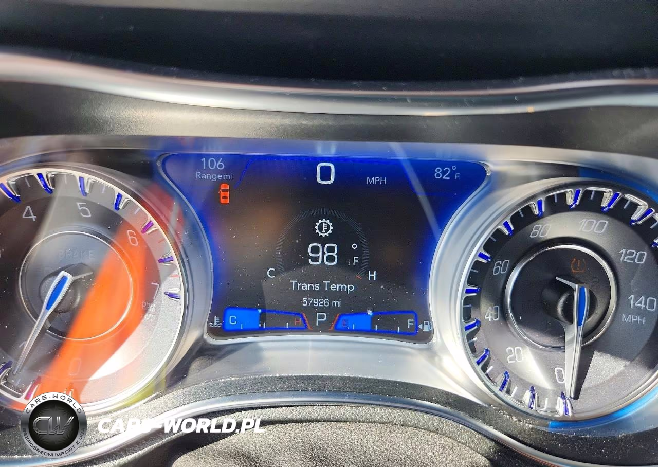 2020 Chrysler 300 Limited VIN:2C3CCAEG8LH108676 - 9