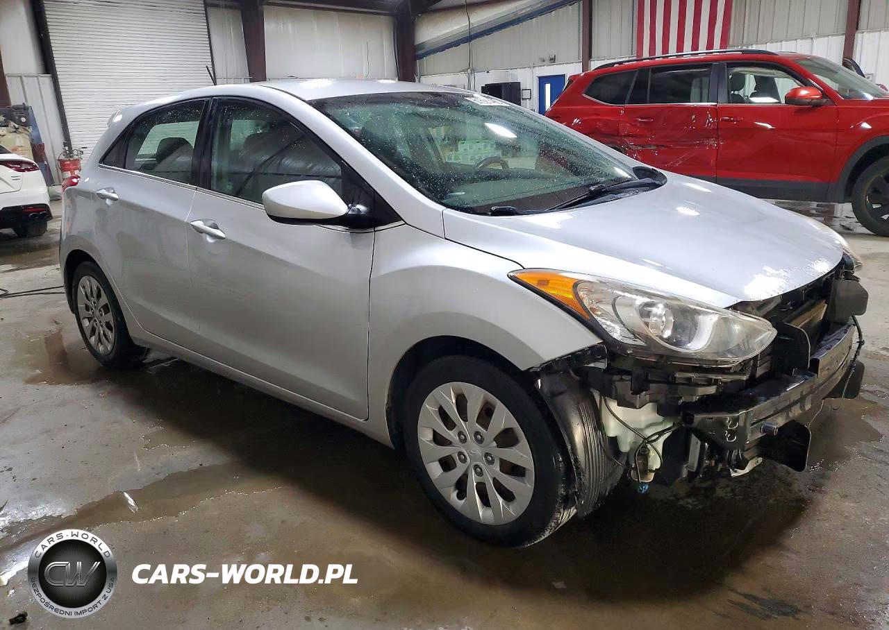 2016 Hyundai Elantra Gt Base VIN:KMHD35LH2GU256260 - 4