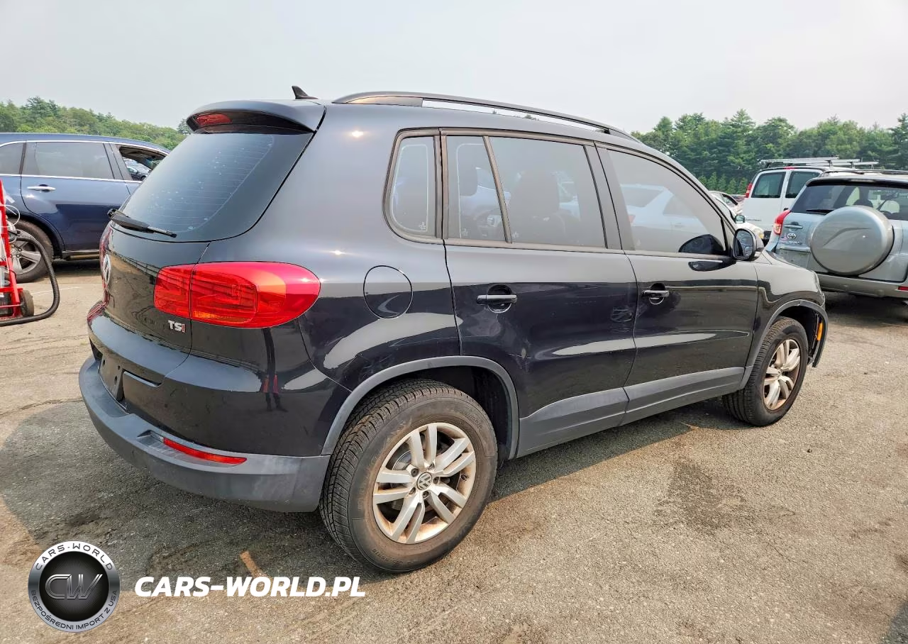 2017 Volkswagen Tiguan S VIN:WVGAV7AXXHK023534 - 3