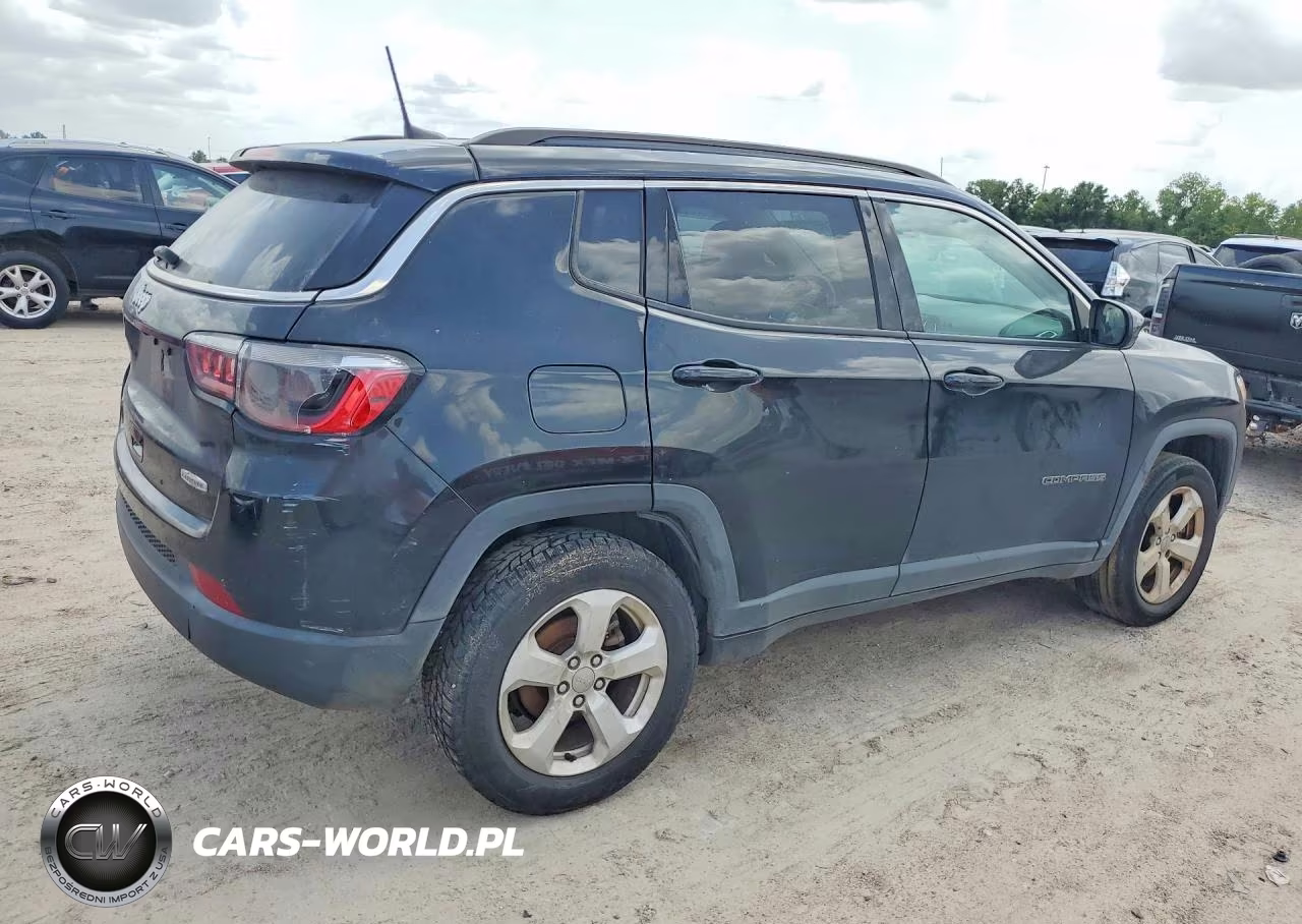 2021 Jeep Compass Latitude VIN:3C4NJDBB7MT543511 - 3