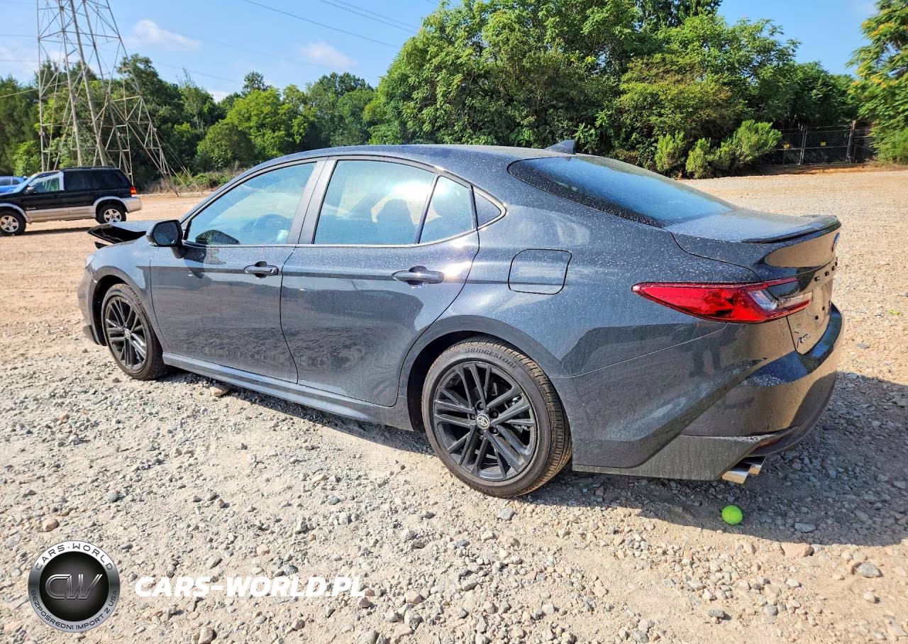 2026 Toyota Camry Se VIN:4T1DAACK1TU745124 - 2