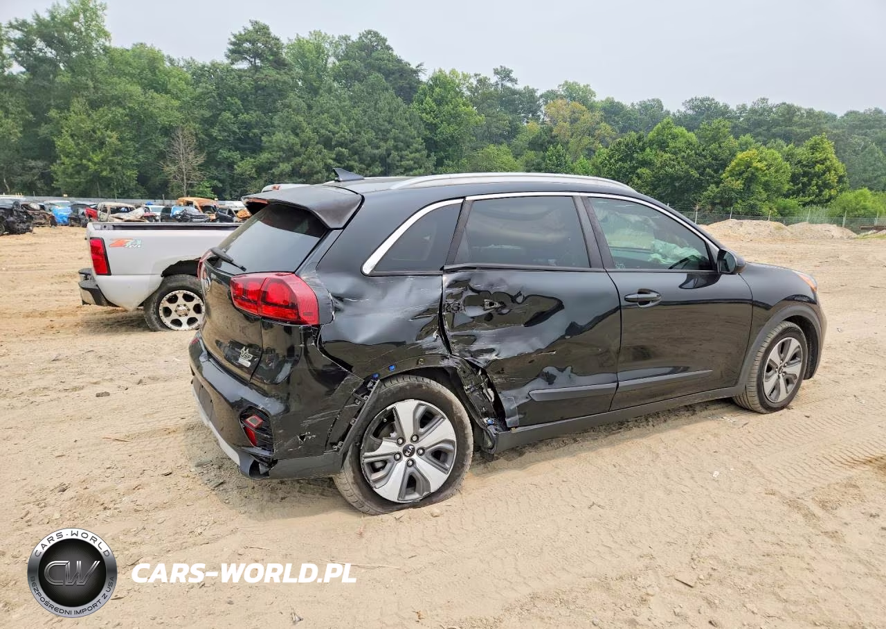 2020 Kia Niro Lx VIN:KNDCB3LC2L5419862 - 3