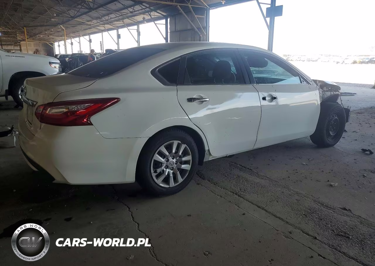 2017 Nissan Altima 2.5 S VIN:1N4AL3AP6HN358927 - 3