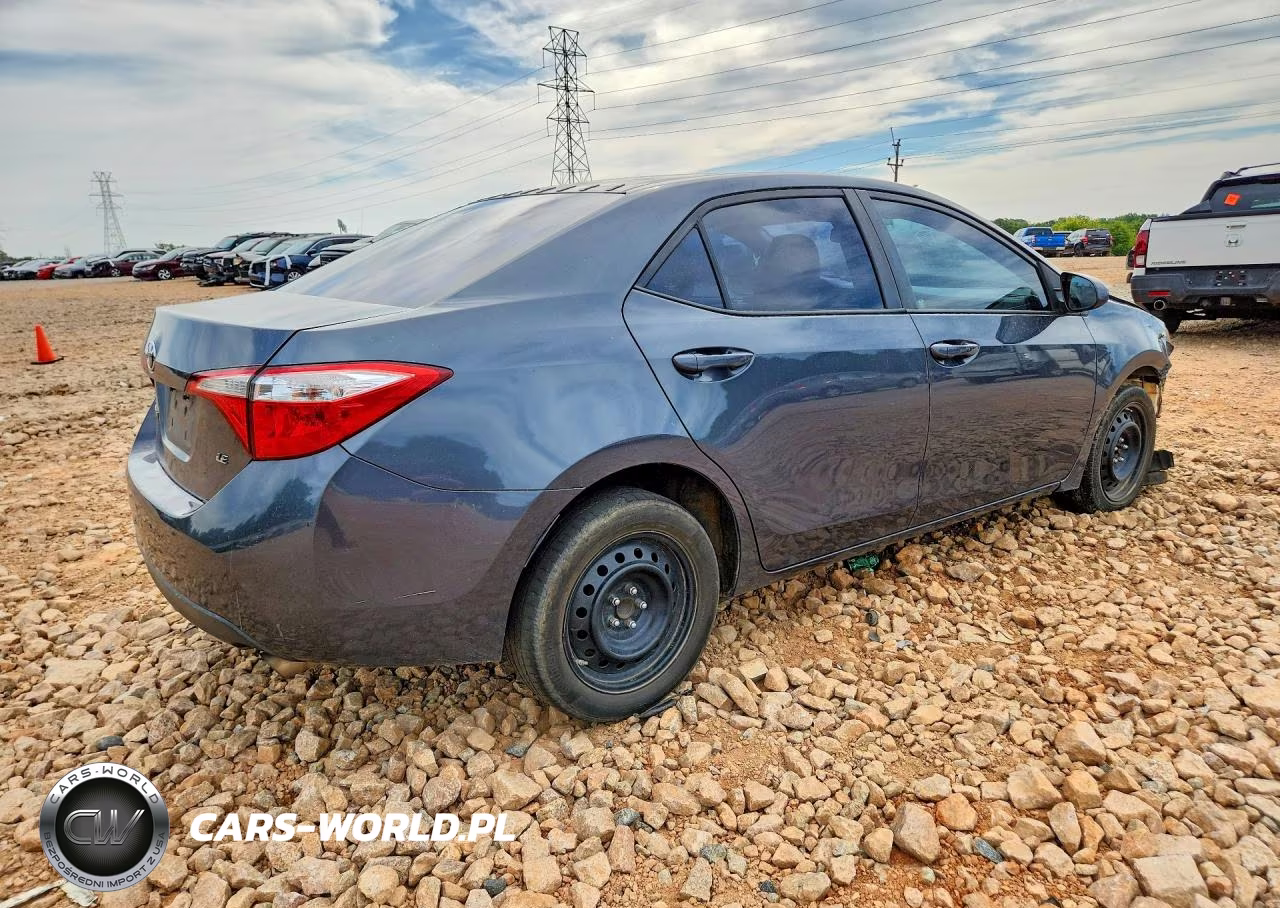 2016 Toyota Corolla Le VIN:5YFBURHE7GP459527 - 3