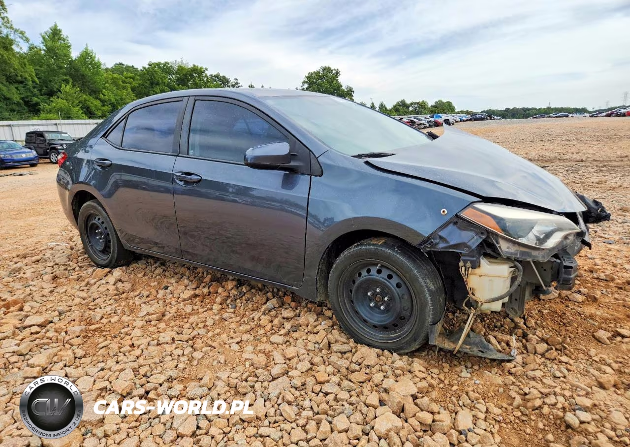 2016 Toyota Corolla Le VIN:5YFBURHE7GP459527 - 4