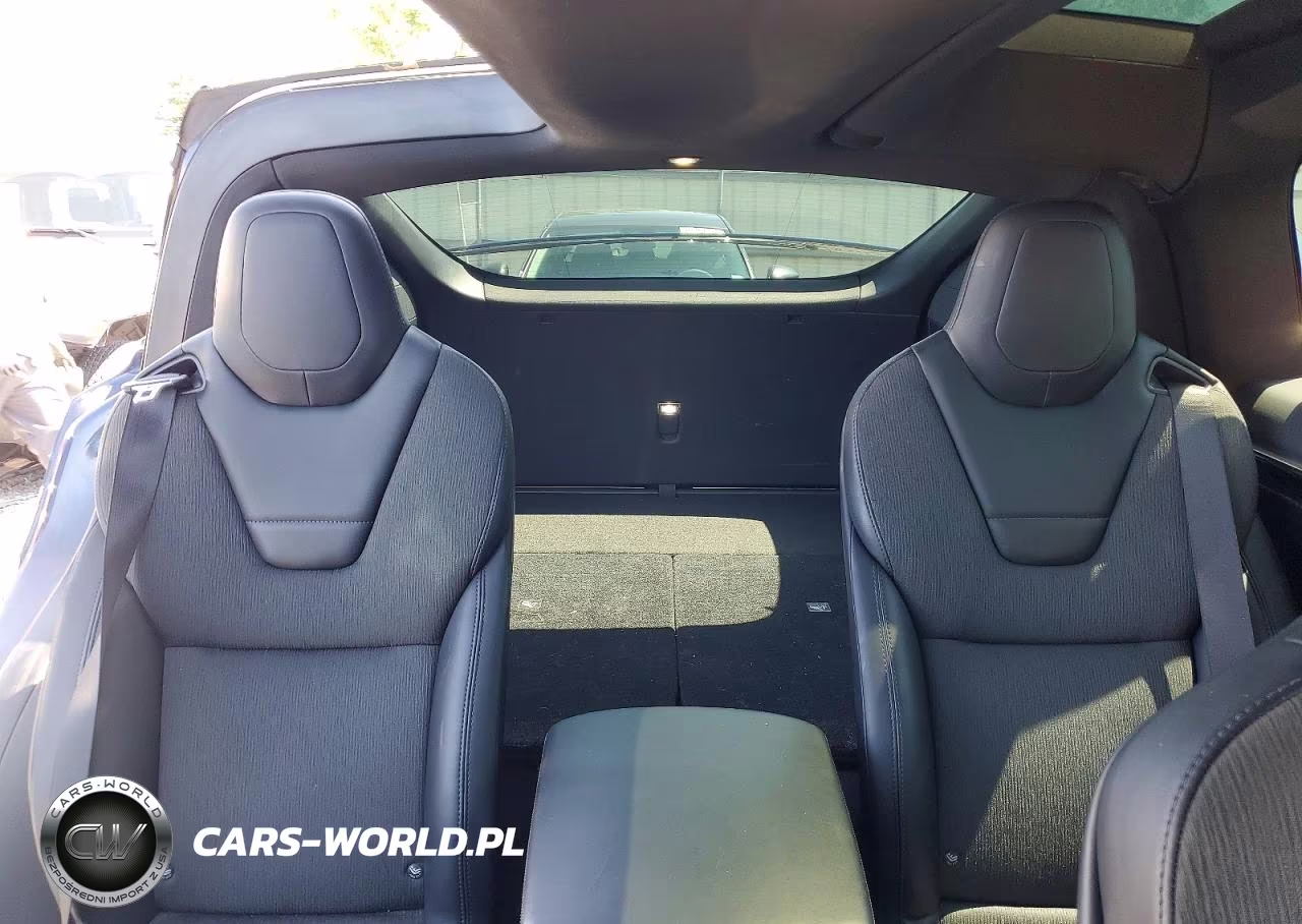 2017 Tesla Model X 100D-75D-90D VIN:5YJXCBE24HF054703 - 10
