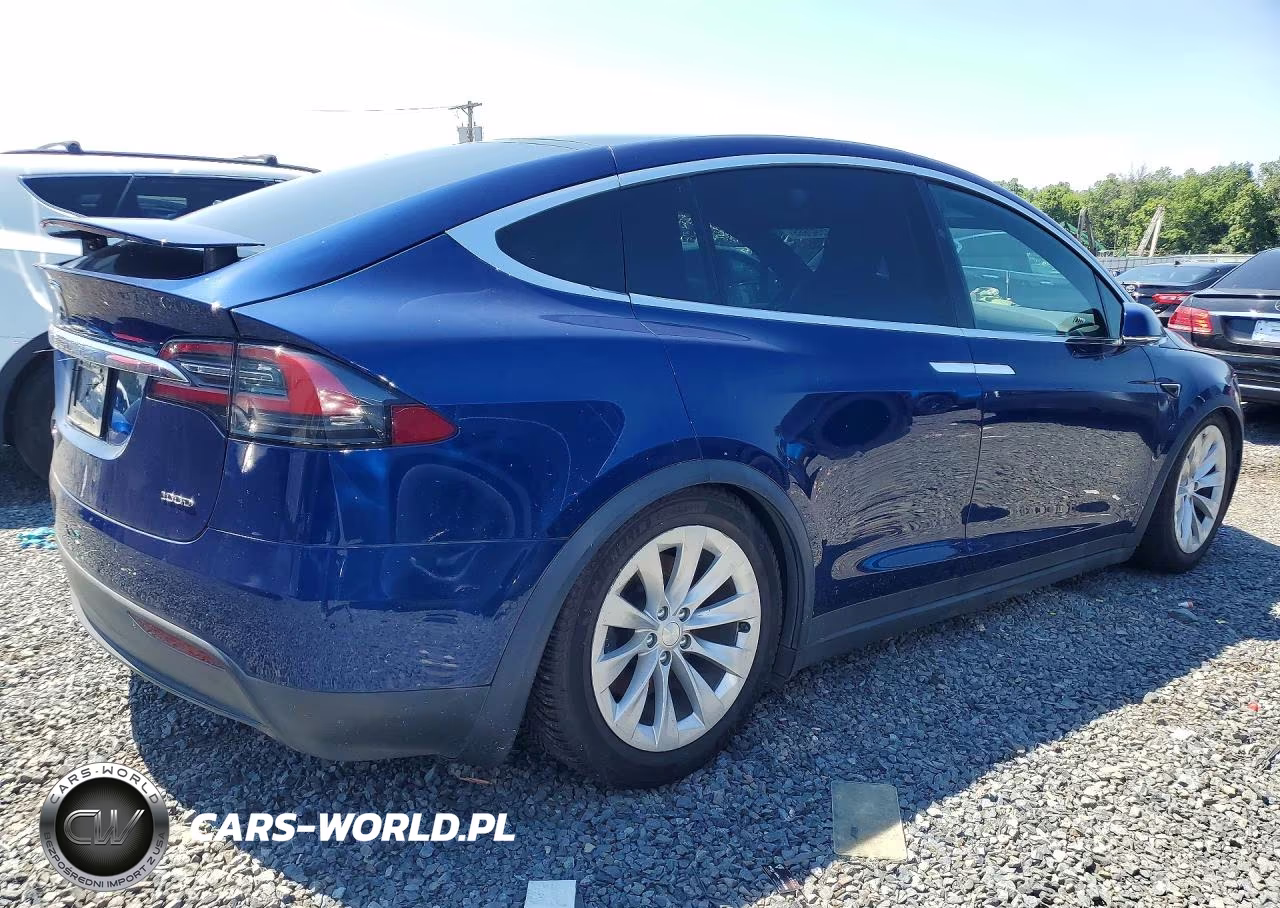 2017 Tesla Model X 100D-75D-90D VIN:5YJXCBE24HF054703 - 3