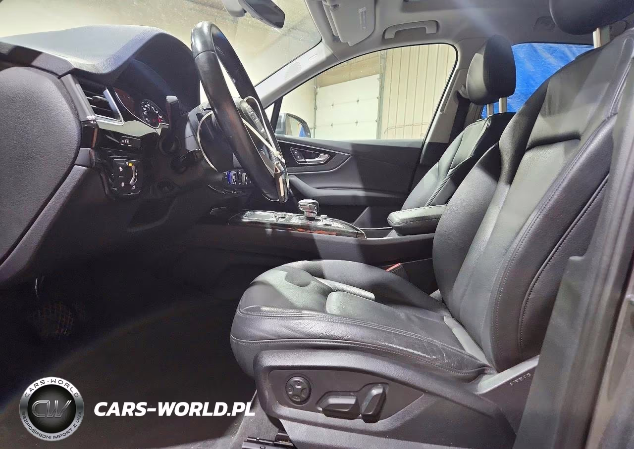 2017 Audi Q7 Premium Plus VIN:WA1LAAF70HD000079 - 7
