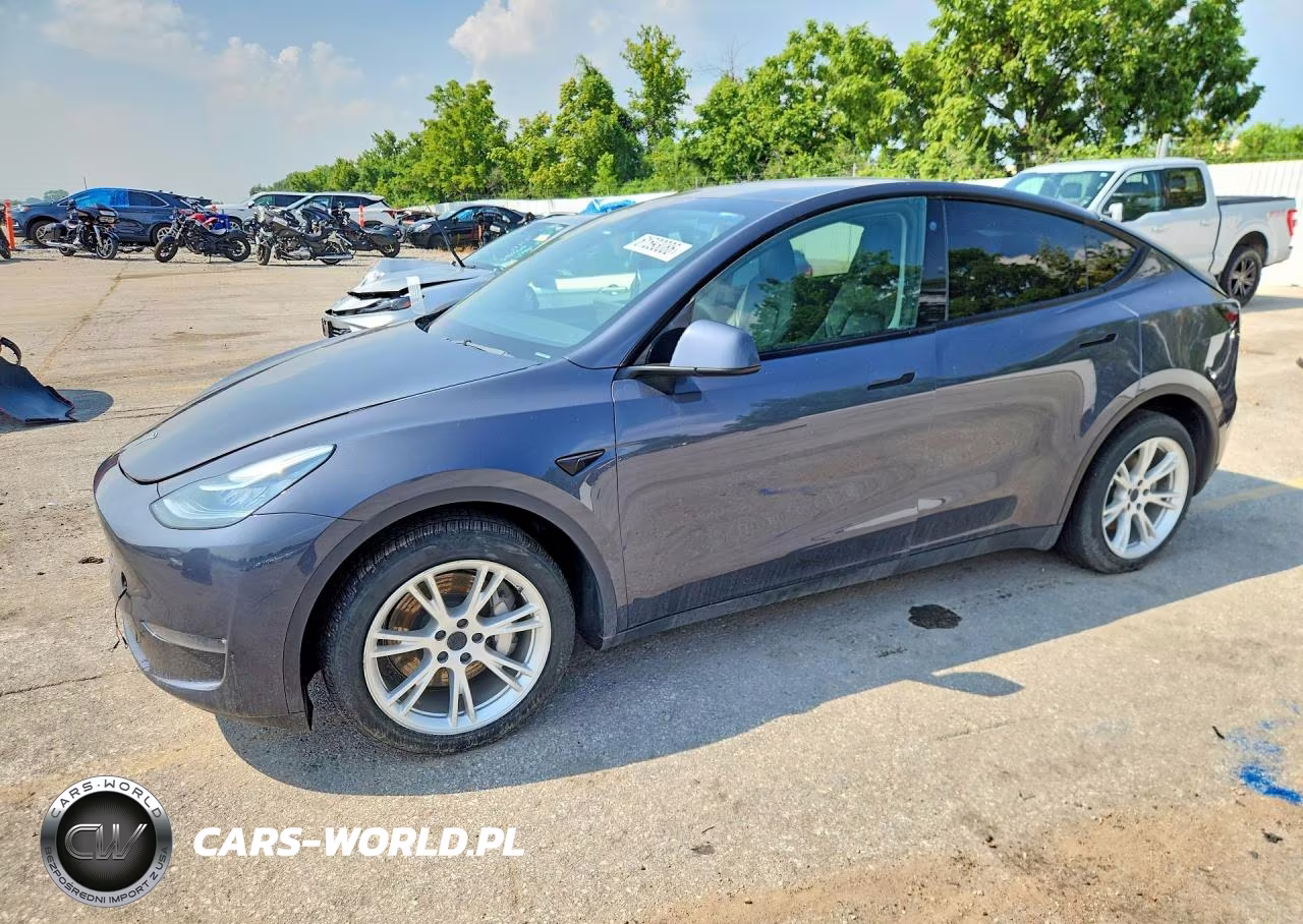 2023 Tesla Model Y – zdjęcie 1 z 13