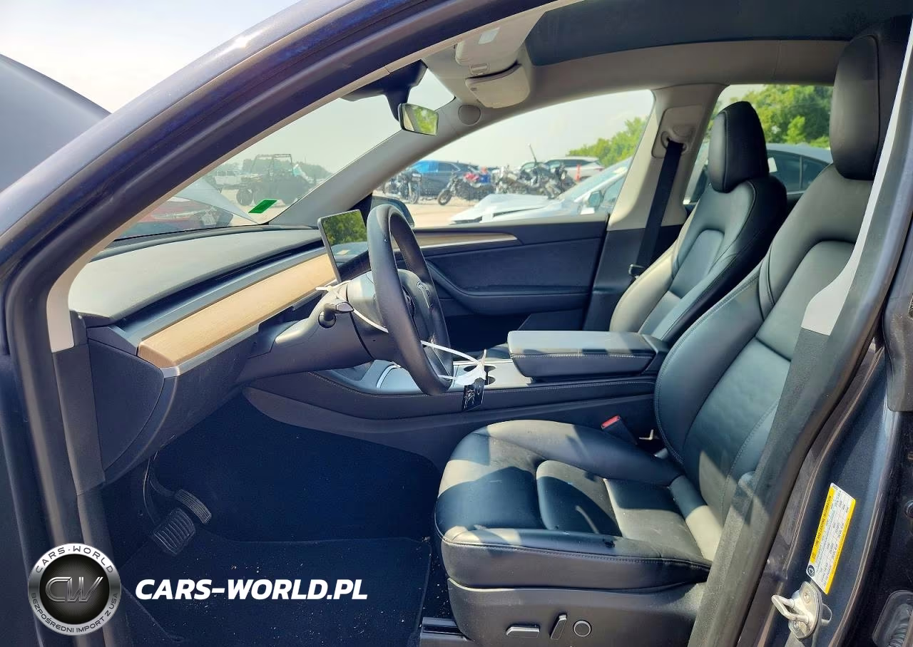 2023 Tesla Model Y VIN:7SAYGDEF5PA049323 - 7