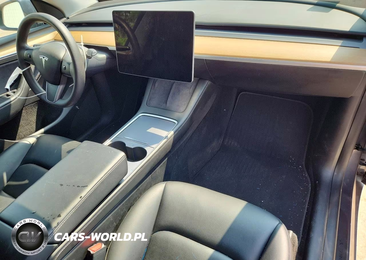 2023 Tesla Model Y VIN:7SAYGDEF5PA049323 - 8