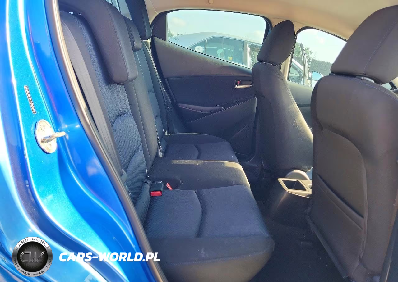 2018 Toyota Yaris Ia Base VIN:3MYDLBYV1JY302040 - 10
