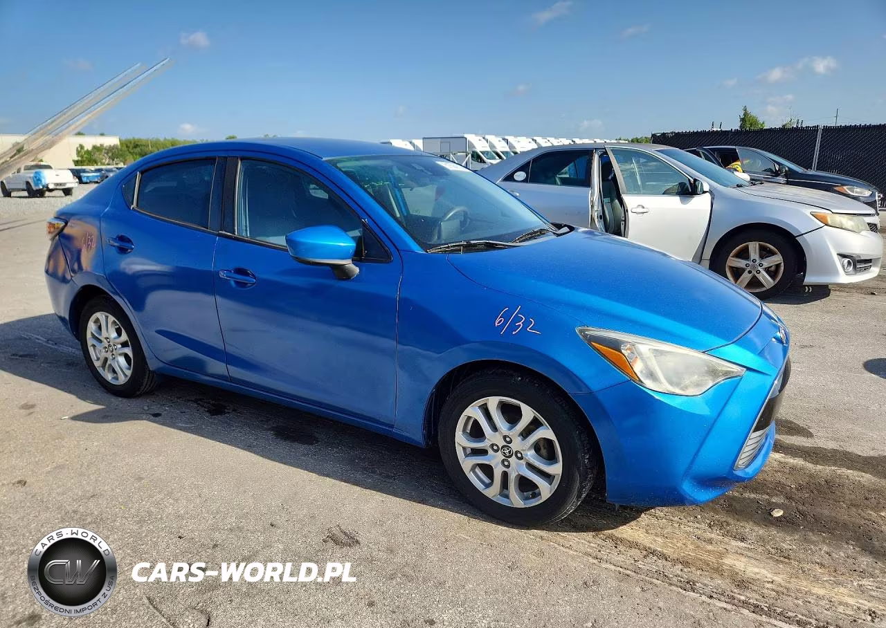 2018 Toyota Yaris Ia Base VIN:3MYDLBYV1JY302040 - 4