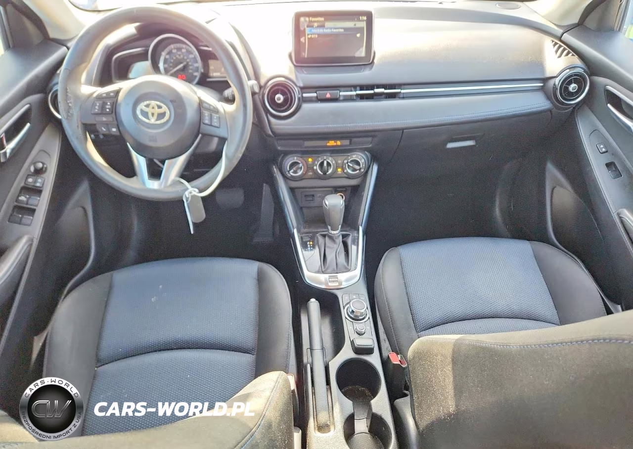 2018 Toyota Yaris Ia Base VIN:3MYDLBYV1JY302040 - 8