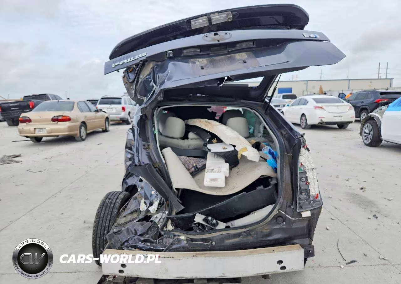 2015 Toyota Prius Three VIN:JTDKN3DU2F1920515 - 6