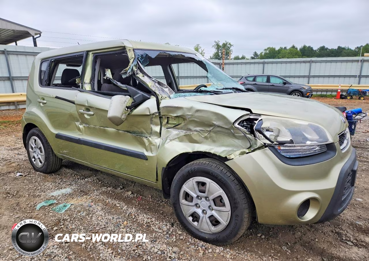 2013 Kia Soul Base VIN:KNDJT2A58D7631643 - 4