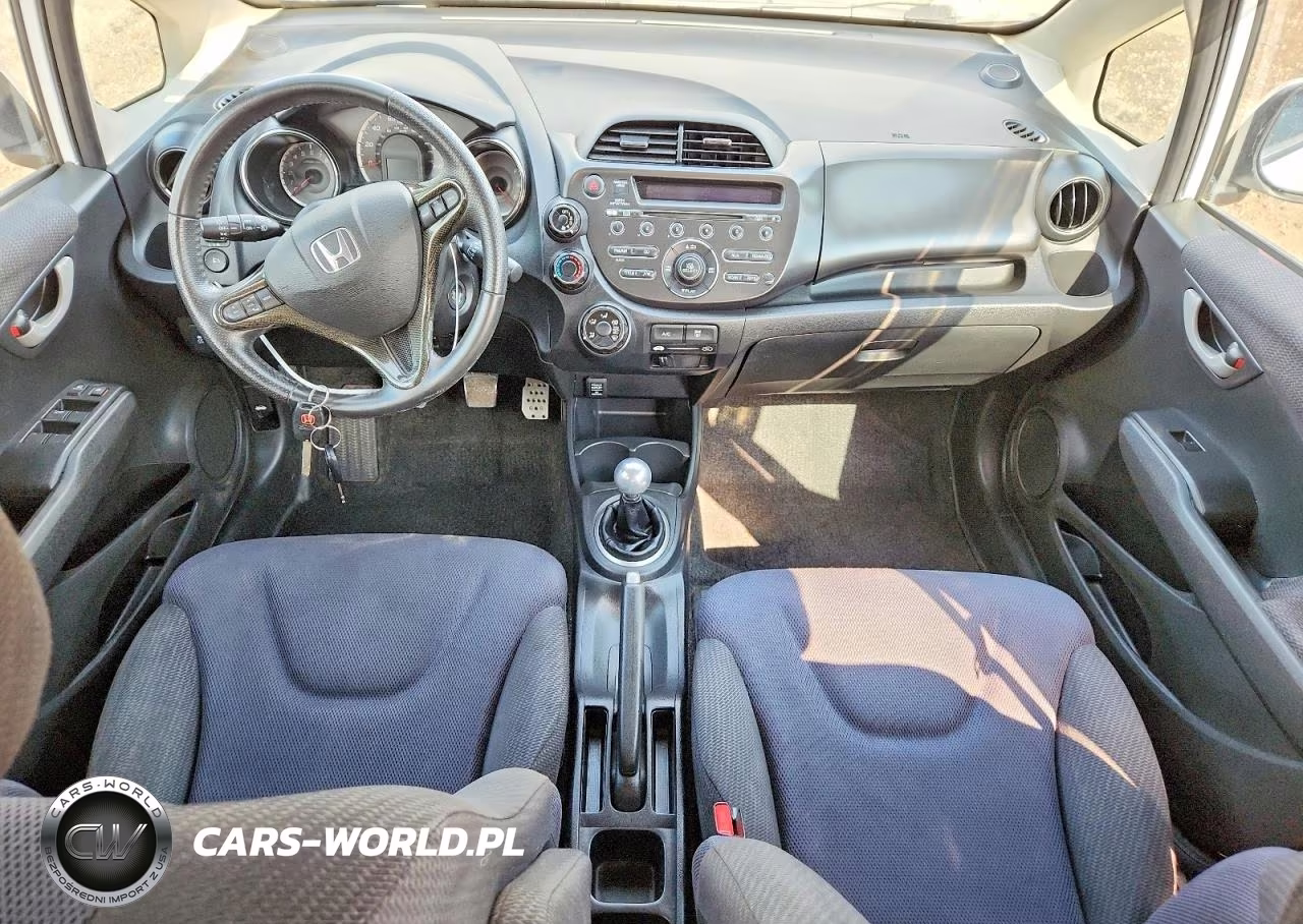 2012 Honda Fit Sport VIN:JHMGE8G57CC037709 - 8