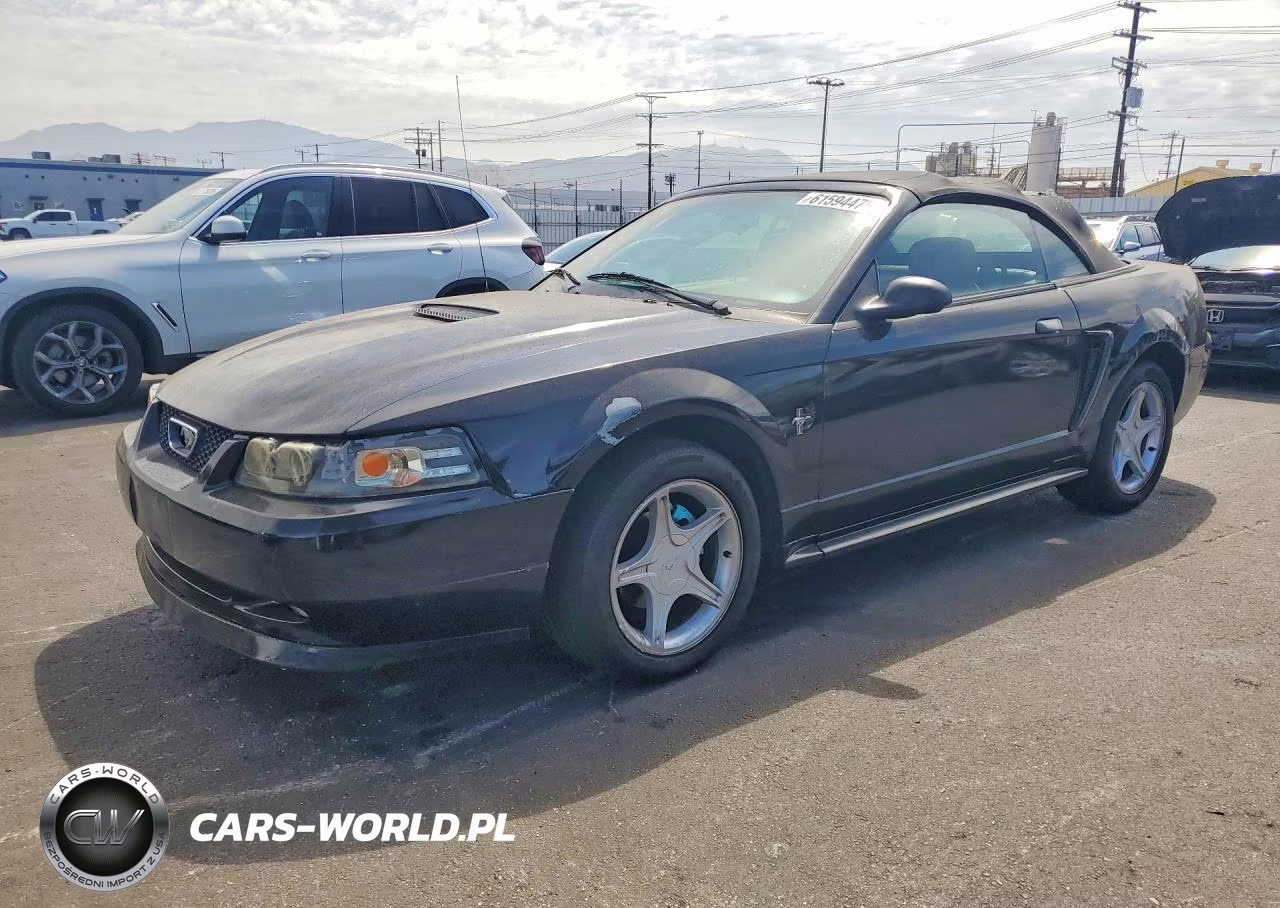 2000 Ford Mustang